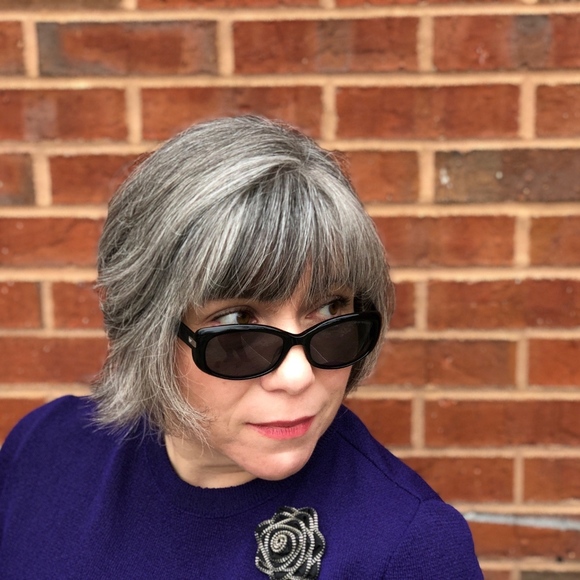 Meet your Posher, Samantha - Picture 2 of 2